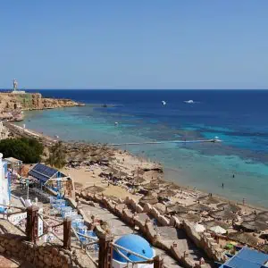 Faraana Resort – Panorama della spiaggia e della baia sul mare
